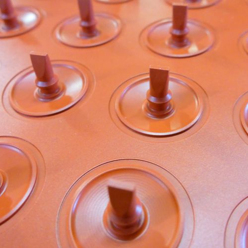 Свободная штамповка - Helvoet Rubber & Plastic Technologies B.V. - пластмасса / для автомобиля / ISO 9001