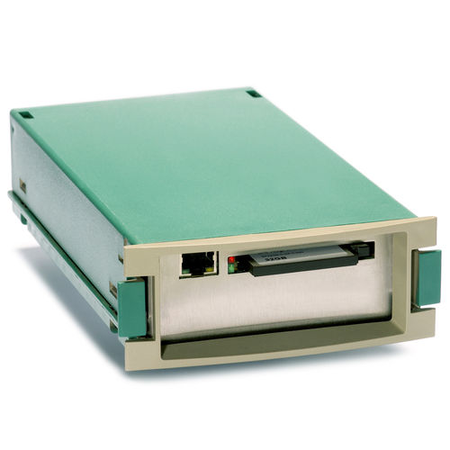 Внутренний эмулятор жесткого диска - SCSI Flash (CF) RZ29 / RZ26 Storage Works - Solid State Disks - SCSI / 3,5 дюйма / карта Compact Flash