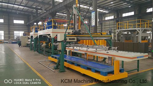 Линия профилирования для панелей - KCM Machinery Manufacturing - пробивка отверстий