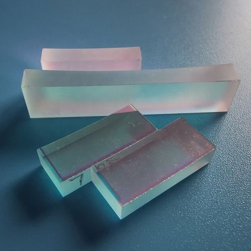 Цилиндрическая линза - YT-CY014 - Changchun Yutai Optics Co., Ltd. - плоско-вогнутая / из стекла BK7 / из силикатного стекла