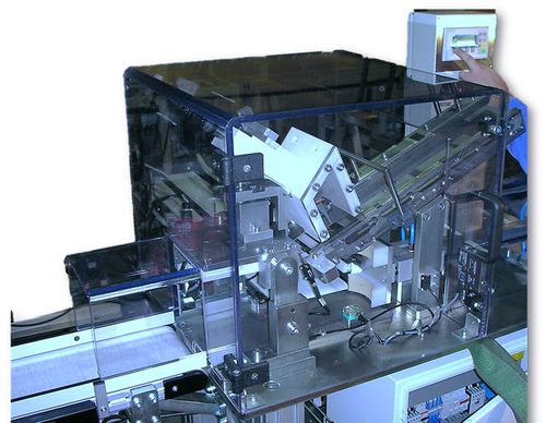 Линейное устройство закупорки бутылок - COMPACT OVERCAPPING MACHINE - Sapli - под давлением / с непрерывным движением / автоматическое