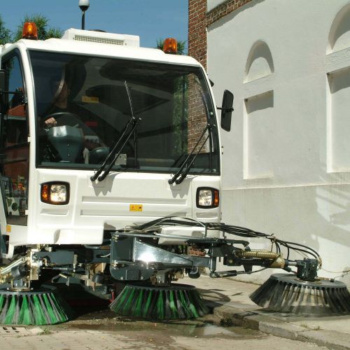 Дизельная подметально-всасывающая машина - NA4M3 - Sicas Euroclean Srl