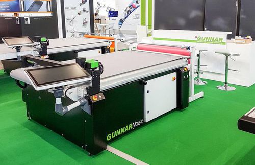Станок для резки с ножом - NOVEX ADVANTECh - GUNNAR AG - для пластиковых материалов / для тканей / для композитных материалов