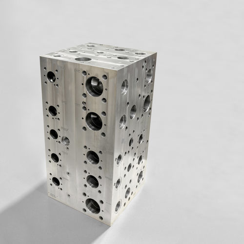Многоканальный коллектор - EUROFLUID HYDRAULIC SRL - из чугуна / для использования в гидравлике / резьбовой