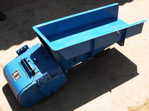 Вибрационное подающее устройство - Xinxiang Gaoke Mechanical Equipment Co., Ltd. - электромагнитное / для пресса / для порошкообразных продуктов