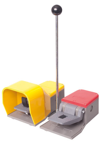 Управляющий педальный переключатель - Multiple Foot-Switches by B-COMMAND - B-COMMAND GmbH - для обеспечения безопасности / электрический / 1 педаль