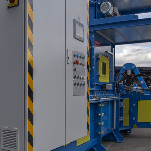 Трехфазовый вариатор AC - Variable Frequency controlled drive - ANIS TREND d.o.o. - для конвейера / для машины