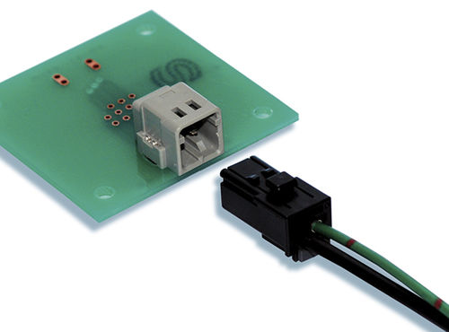 Коаксиальный соединитель - GT26 series - Hirose Electric Europe B.V. - прямоугольный / обжимной / для электронной карты