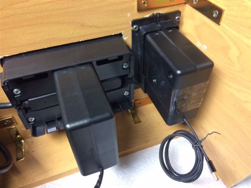 Наматывающее устройство для кабеля передачи данных - LHDMI-10-SQ - lightcast - убирающееся / фиксированное / по индивидуальному заказу
