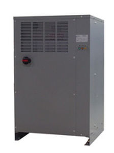 Трехфазовый сетевой кондиционер - 20 - 75 kVA, 120 - 208 V | SOLATRON™ Plus series - SolaHD