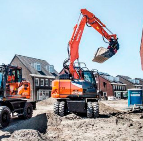 Промежуточный экскаватор - ZX135W-7 - Hitachi Construction Machinery Europe - на колесах / дизельный / для строительной площадки