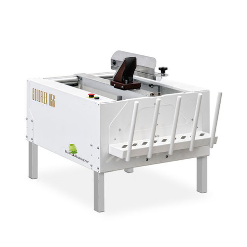 Полуавтоматическая машина для сборки коробок - GOLDFLEX 056 - MARCHETTI PACKAGING S.r.l. - клейкая лента / пневматическая / для агроиндустрии