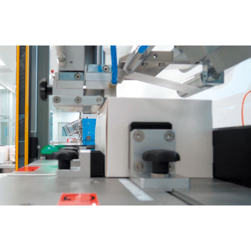 Этикетировочная машина - TNC-L - b+b Automations- und Steuerungstechnik GmbH
