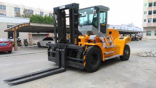 Дизельный вилочный погрузчик - HNF-180 - Fujian Huanan Heavy Industry Machinery Manufacturing Co.,Ltd. - с местом для сидения водителя / 4-колесный / с противовесом
