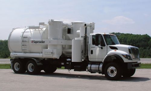 Грузовой автомобиль аспиратор - 18 cu yd (13.8 m3) | Supersucker®  - Super Products - трехосный