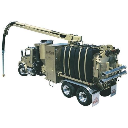 Грузовой автомобиль для гидровыемки грунта - MUD DOG® 1600 - Super Products - четырехосный