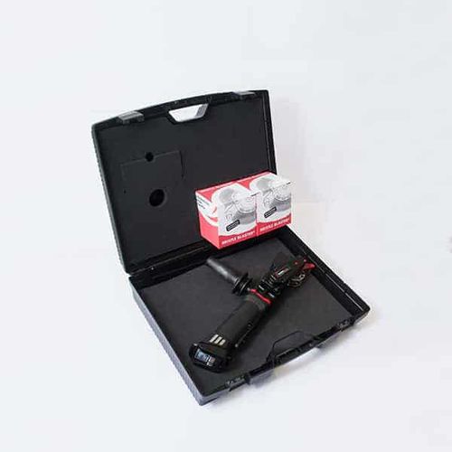 Ротационная полировальная машина - BRISTLE BLASTER® CORDLESS - Monti-Werkzeuge GmbH, Part of Monti Group - электрическая / для металла / портативная