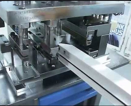 Металлическая пробивка отверстий - oddometal - промышленная / EN 9100 / ISO 14001