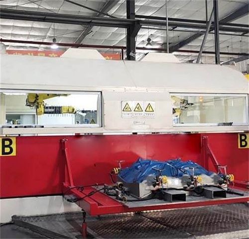 Роботизированная система резки - FANUC M-20iA   - WIN-WIN WATERJET CO.,LTD. - струей воды / для металла / для пластиковых материалов