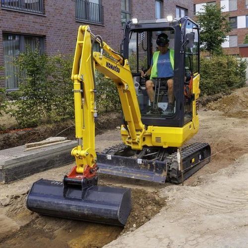Экскаватор мини - PC17R-5 - Komatsu Europe - гусеничный / для строительной площадки / с коротким задним радиусом