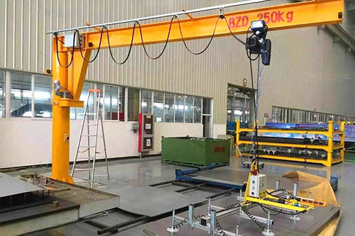 Поворотный кран на стойке - Henan Kuangshan Crane Co., Ltd. - 360° / для подъема / поворотный