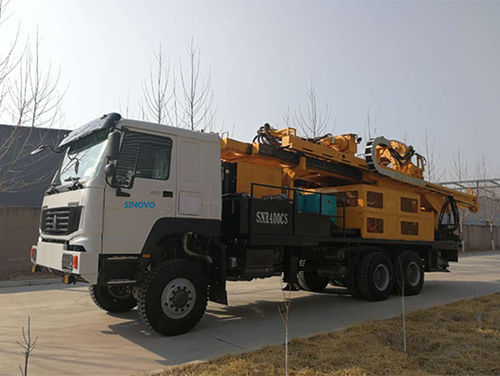 Буровая установка для скважин - SNR400CS  - SINOVO HEAVY INDUSTRY CO., LTD. - гусеничная / поворотная / поворотная с двойной головкой