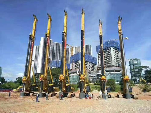 Поворотная буровая установка - TR80 - SINOVO HEAVY INDUSTRY CO., LTD. - CUMMINS / гидравлическая / телескопическая