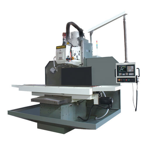 Фрезерный станок с ЧПУ 3 оси - YJ-XK1850 - NANTONG YIJI MACHINERY CO., LTD. - вертикальный / высокой точности