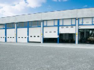 Промышленный ворота - VINCA EQUIPOS INDUSTRIALES - секционный / для погрузочной платформы / для безопасности