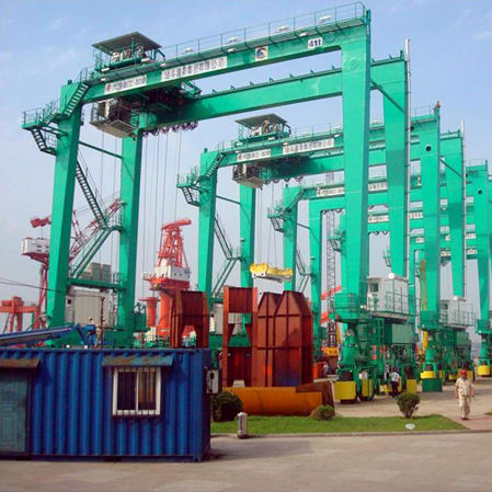 Колесный козловой кран - DALIAN HUARUI HEAVY INDUSTRY GROUP CO.,LTD. - для использования на морских судах / для контейнера