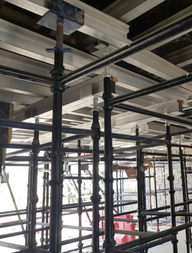 Фиксированный строительные леса - SCAFFLOCK  - SCAFFCO - для фасада / модульный / для монтажа на лестнице