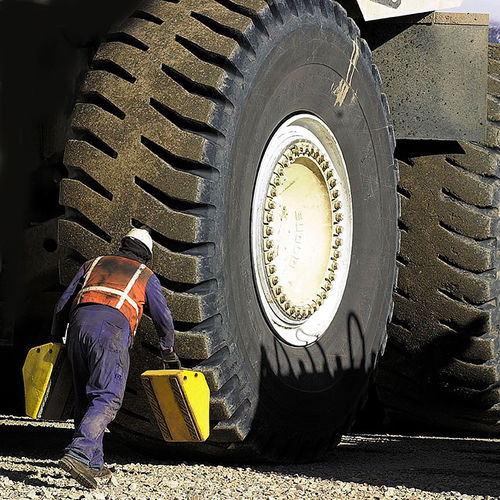 Башмак для грузовика для транспортных средств - MC3012 - Justrite Safety Group