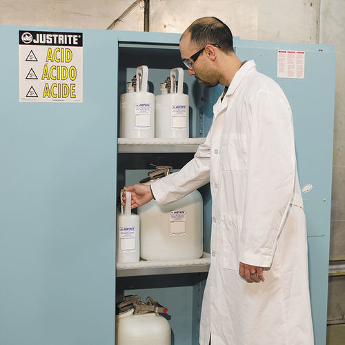 Шкаф для коррозионного продукта - Sure-Grip® EX - Justrite Safety Group - для обеспечения безопасности / напольный / с полками