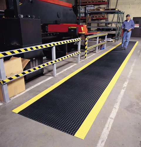 Противоскользящий коврик - 737 Diamond Plate Runner™ - Justrite Safety Group - из ПВХ / для интерьера / черный