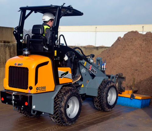 Погрузчик на колесах - G2200 X-TRA - TOBROCO - GIANT - шарнирный / стандартный