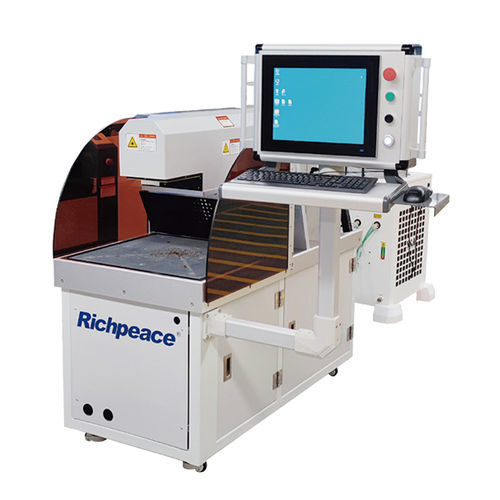 Маркировочная машина CO2-лазер - RPLC-NM-S-1-500×500-C-SLM-RMG175W-NA-3P380V - Tianjin Richpeace AI Co., Limited - для кожи / промышленная / 3-осная