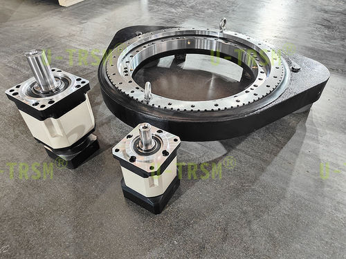 Поворотный привод со шнеком - 2-S-II-O-0541 - Unique Transmission Equipment(Luoyang)Co., LTD - двойной / высокая нагрузка