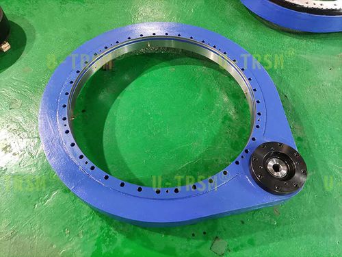 Поворотный привод - S-II-O-0841 - Unique Transmission Equipment(Luoyang)Co., LTD