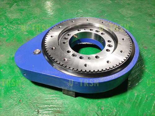 Поворотный привод - S-I-O-0229 - Unique Transmission Equipment(Luoyang)Co., LTD
