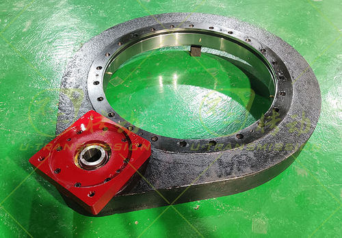 Одиночный поворотный привод - S-III-O-0800 - Unique Transmission Equipment(Luoyang)Co., LTD - высокая нагрузка