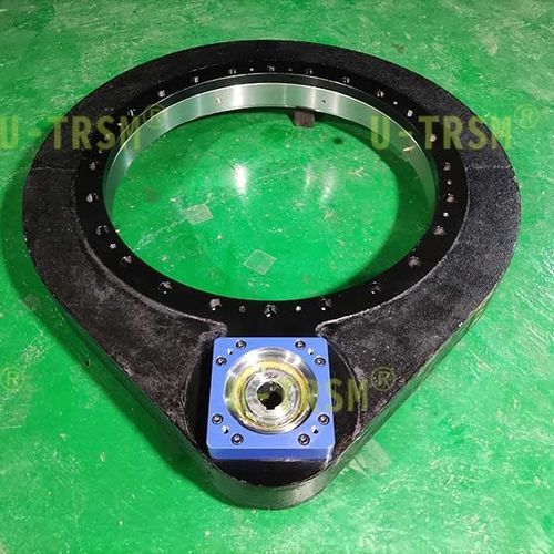 Поворотный привод - S-III-O-780 - Unique Transmission Equipment(Luoyang)Co., LTD