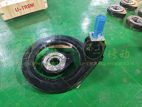 Поворотный привод высокая нагрузка - SP-III-0755 - Unique Transmission Equipment(Luoyang)Co., LTD