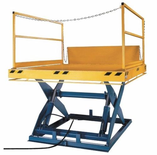 Ножничный подъемный стол - DOCK-LIFT™ series - Nordock Inc. - гидравлический / стационарный / для погрузочной платформы