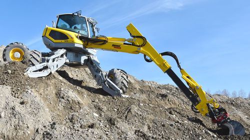 Промежуточный экскаватор - M525x - Menzimuck - на колесах / дизельный / типа паук