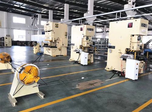 Механическая линия прессов - Shenzhen Sunrui Machinery Co., Ltd. - для тиснения / для вытяжки / с выпрямлением