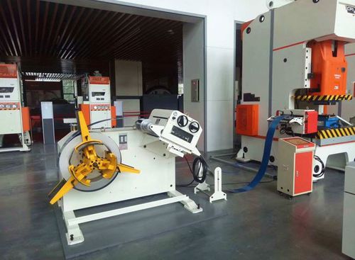 Механическая линия прессов - Shenzhen Sunrui Machinery Co., Ltd. - электрическая / пневматическая / электронная