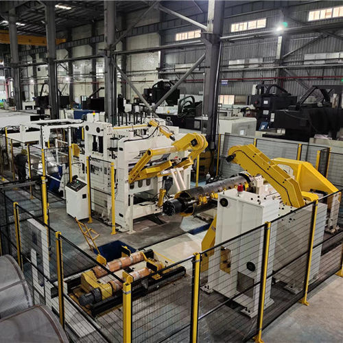 Линия питания для лент для стали с высоким сопротивлением - Shenzhen Sunrui Machinery Co., Ltd. - для процесса тонкой резки / для магнитных стальных лент / для автомобилестроения