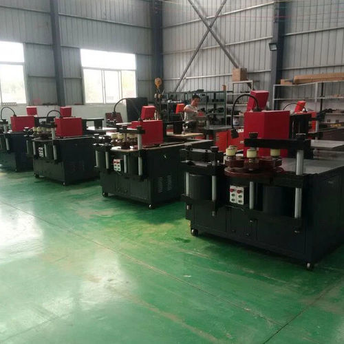 Обрабатывающий центр для сборных шин для резки - Beijing Bright Hongyang Technology Co., Ltd. - пробивка отверстий / гибка