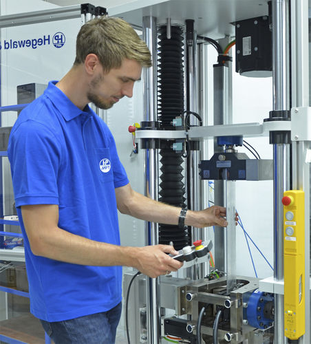 Испытательная машина для листового металла - 41-006-003 - Hegewald & Peschke Meß- und Prüftechnik GmbH - на удлинение / растяжения / трения