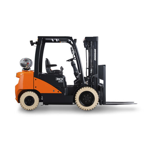 Дизельный вилочный погрузчик - G20N-7 - Daewoo Industrial Vehicles - СНГ / с местом для сидения водителя / для разгрузочно-погрузочных работ
